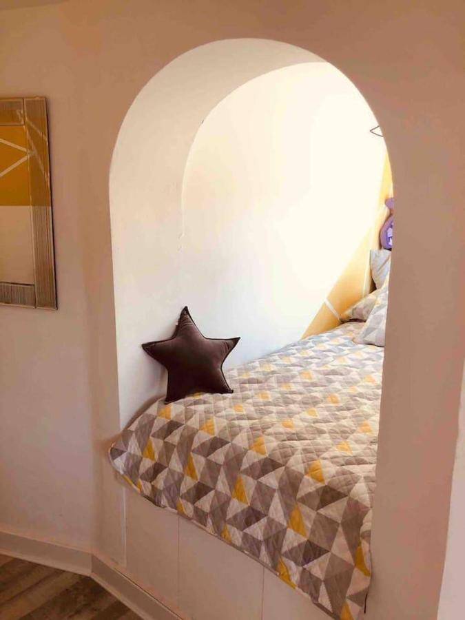 Lovely 2 Bed Apartment In Alcalalí Exterior foto